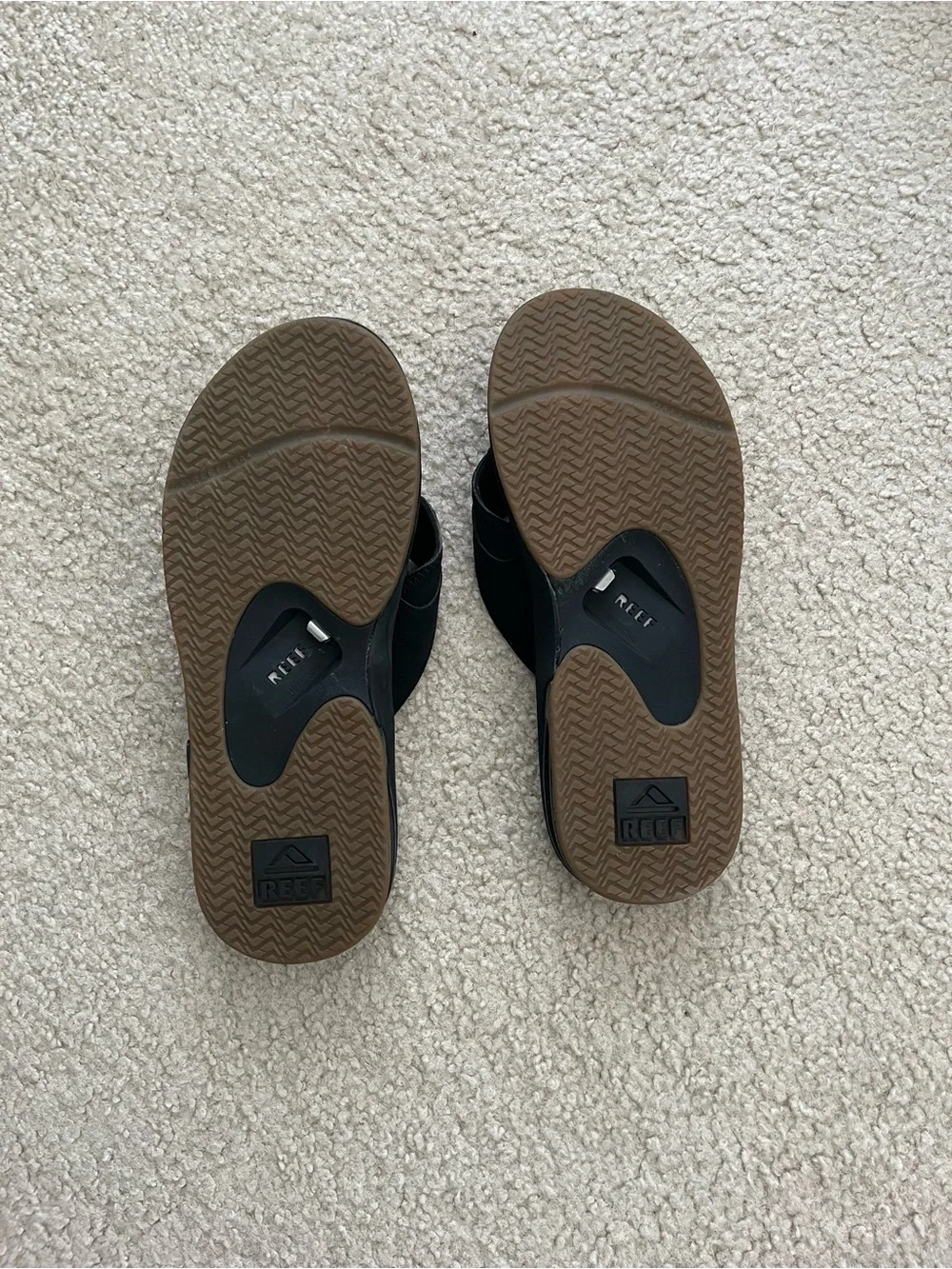 Reef Fanning Flip Flop with Bottle Opener Black Size 10 Men’s - Picture 4 of 7